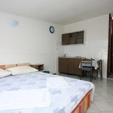 5239c * ストモルスカ